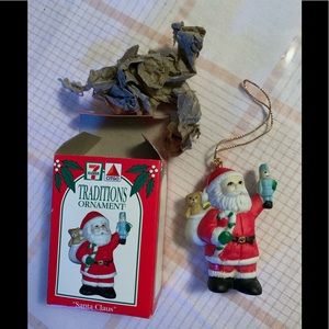 Antique Traditions (7-11 Citco) Ornament- Santa Claus original packaging and box